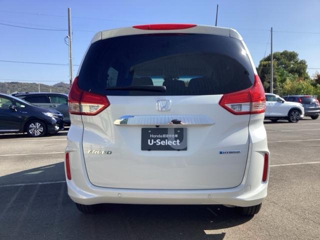 フリードハイブリッド ハイブリッド・G 両電動ドア クルコン スマキー パワーステアリング ベンチシート LEDライト フルセグTV ETC付 フルオートエアコン Bカメラ 盗難防止システム シートH キーフリー 記録簿付(3枚目)