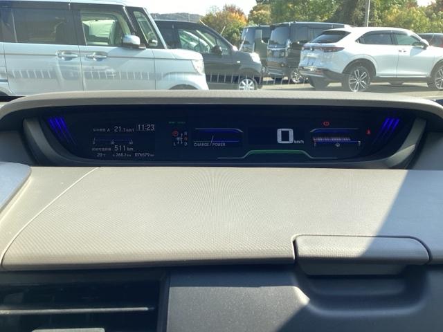 フリードハイブリッド ハイブリッド・G 両電動ドア クルコン スマキー パワーステアリング ベンチシート LEDライト フルセグTV ETC付 フルオートエアコン Bカメラ 盗難防止システム シートH キーフリー 記録簿付(17枚目)