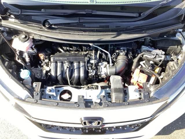 フリードハイブリッド ハイブリッド・G 両電動ドア クルコン スマキー パワーステアリング ベンチシート LEDライト フルセグTV ETC付 フルオートエアコン Bカメラ 盗難防止システム シートH キーフリー 記録簿付(18枚目)