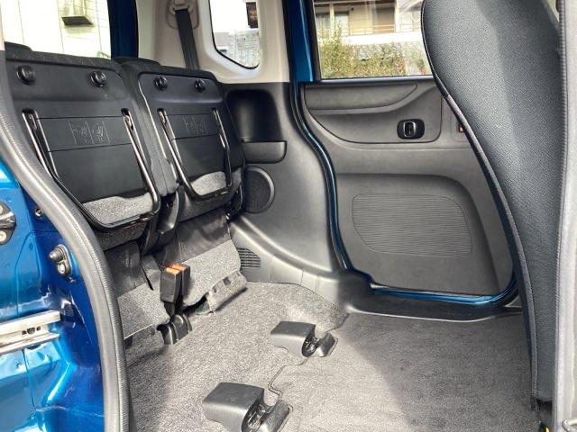 N-BOXカスタム 2トーンカラースタイルG・Aパッケージ ワンセグ 盗難防止装置 ESC スマートキープッシュスタート サイドエアバッグ オートエアコン アイドリングストップ キーフリー ベンチシート ABS DVD(21枚目)