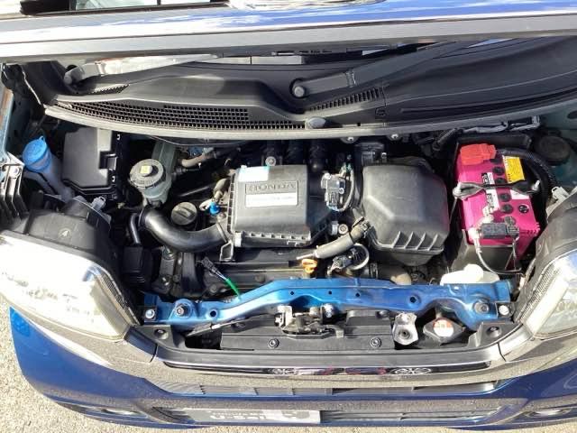 N-BOXカスタム 2トーンカラースタイルG・Aパッケージ ワンセグ 盗難防止装置 ESC スマートキープッシュスタート サイドエアバッグ オートエアコン アイドリングストップ キーフリー ベンチシート ABS DVD(32枚目)