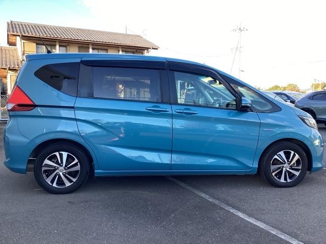 フリードハイブリッド ハイブリッド・EX 地デジフルセグTV シ-トヒ-タ- リヤカメラ LEDライト フルオートエアコン ABS DVD再生可 サイドエアバッグ キーフリー アイドリングストップ ナビ&TV 禁煙(8枚目)