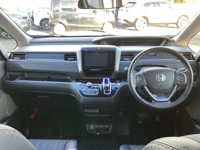 フリードハイブリッド ハイブリッド・EX 地デジフルセグTV シ-トヒ-タ- リヤカメラ LEDライト フルオートエアコン ABS DVD再生可 サイドエアバッグ キーフリー アイドリングストップ ナビ&TV 禁煙(12枚目)