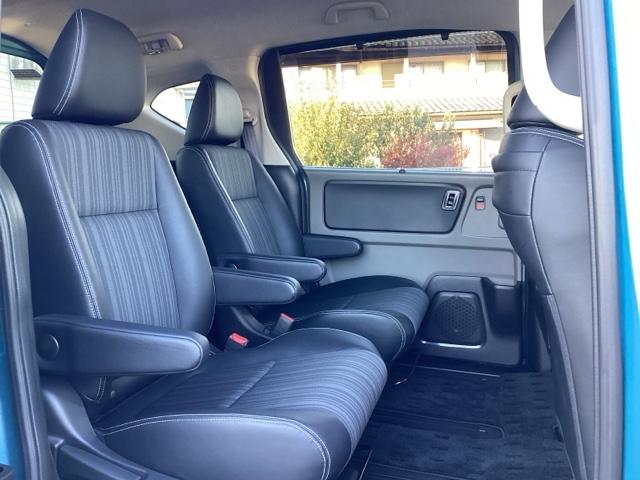 フリードハイブリッド ハイブリッド・EX 地デジフルセグTV シ-トヒ-タ- リヤカメラ LEDライト フルオートエアコン ABS DVD再生可 サイドエアバッグ キーフリー アイドリングストップ ナビ&TV 禁煙(17枚目)