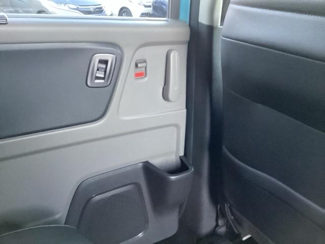 フリードハイブリッド ハイブリッド・EX 地デジフルセグTV シ-トヒ-タ- リヤカメラ LEDライト フルオートエアコン ABS DVD再生可 サイドエアバッグ キーフリー アイドリングストップ ナビ&TV 禁煙(31枚目)