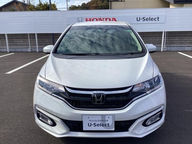 フィット 13G・Lホンダセンシング ETC車載器 サイドカーテンエアバック リアカメラ エアバック パワーウインドウ 記録簿 キーフリーシステム LEDライト オートエアコン VSA クルコン 盗難防止(2枚目)