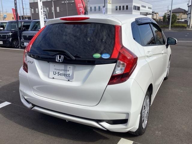 フィット 13G・Lホンダセンシング ETC車載器 サイドカーテンエアバック リアカメラ エアバック パワーウインドウ 記録簿 キーフリーシステム LEDライト オートエアコン VSA クルコン 盗難防止(8枚目)