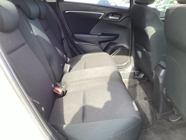 フィット 13G・Lホンダセンシング ETC車載器 サイドカーテンエアバック リアカメラ エアバック パワーウインドウ 記録簿 キーフリーシステム LEDライト オートエアコン VSA クルコン 盗難防止(14枚目)