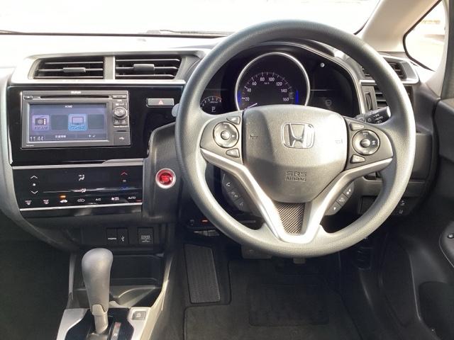 フィット 13G・Lホンダセンシング ETC車載器 サイドカーテンエアバック リアカメラ エアバック パワーウインドウ 記録簿 キーフリーシステム LEDライト オートエアコン VSA クルコン 盗難防止(15枚目)