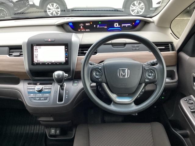 フリード G・ホンダセンシング Fセグ 追突被害軽減ブレーキ iストップ Wエアバッグ パワーウィンドウ アクティブクルーズコントロール スマートキ カラーバックモニター 整備点検記録簿 VSA エアコン(15枚目)