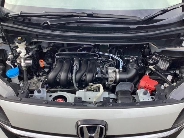 フリード+ G ワンオーナカー 衝突被害軽減システム ウォークスルー シ-トヒ-タ- 盗難防止装置 アイドリングストップ 両側パワースライドドア LEDヘッド Rカメ ESC エアバック ETC車載器 禁煙車(16枚目)