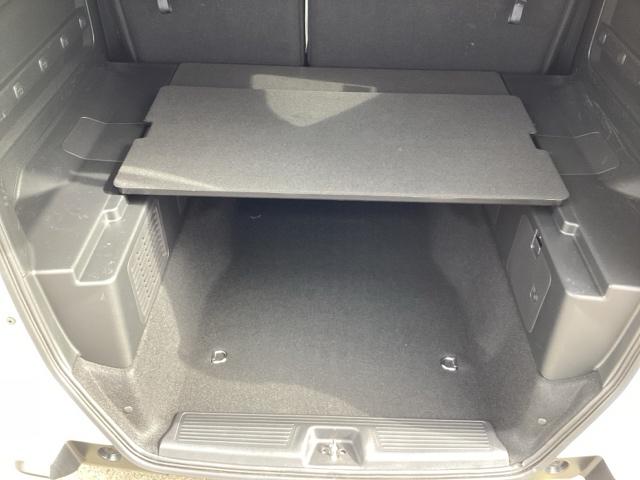 フリード+ G ワンオーナカー 衝突被害軽減システム ウォークスルー シ-トヒ-タ- 盗難防止装置 アイドリングストップ 両側パワースライドドア LEDヘッド Rカメ ESC エアバック ETC車載器 禁煙車(17枚目)