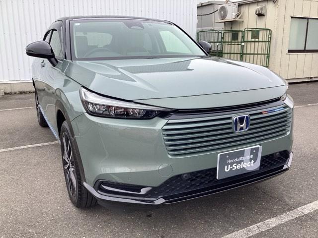 ヴェゼル e:HEVZ・PLaYパッケージ オートクルーズコントロール アイドリングストップ LEDヘッド 電動テールゲート 衝突被害軽減システム リヤカメラ フルセグテレビ 横滑り防止装置 ETC(6枚目)