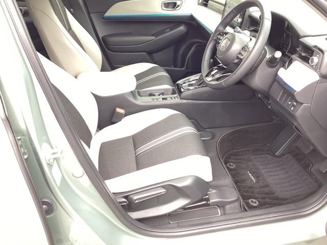 ヴェゼル e:HEVZ・PLaYパッケージ オートクルーズコントロール アイドリングストップ LEDヘッド 電動テールゲート 衝突被害軽減システム リヤカメラ フルセグテレビ 横滑り防止装置 ETC(13枚目)