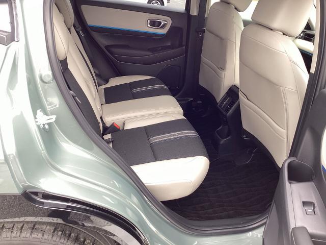 ヴェゼル e:HEVZ・PLaYパッケージ オートクルーズコントロール アイドリングストップ LEDヘッド 電動テールゲート 衝突被害軽減システム リヤカメラ フルセグテレビ 横滑り防止装置 ETC(30枚目)