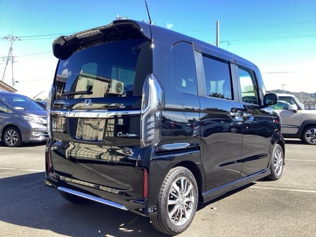 N-BOXカスタム G・Lターボホンダセンシング Bモニタ クルーズコントロール ナビTV キーレスエントリー VSA ベンチS LEDランプ 助手席エアバック ターボモデル ワンセグテレビ PW サイドSRS PS(7枚目)