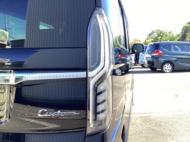 N-BOXカスタム G・Lターボホンダセンシング Bモニタ クルーズコントロール ナビTV キーレスエントリー VSA ベンチS LEDランプ 助手席エアバック ターボモデル ワンセグテレビ PW サイドSRS PS(11枚目)