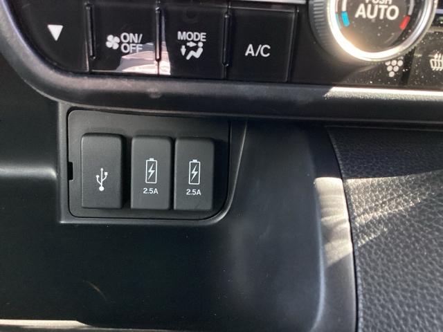 N-BOXカスタム G・Lターボホンダセンシング Bモニタ クルーズコントロール ナビTV キーレスエントリー VSA ベンチS LEDランプ 助手席エアバック ターボモデル ワンセグテレビ PW サイドSRS PS(26枚目)