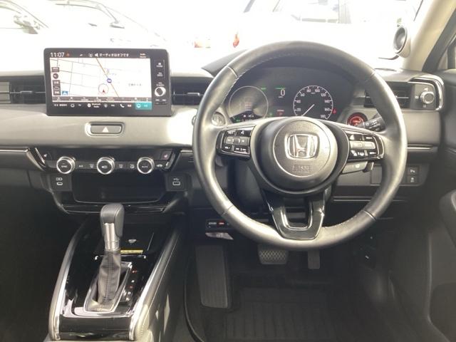 ヴェゼル ｅ：ＨＥＶＺ　衝突回避支援ブレーキ機能　パノラミックビューモニター　スマキ　Ｐトランク　フルオートエアコン　エアバッグ　両席エアバック　Ｒカメ　パワーウィンドウ　ＬＥＤランプ　ソナー　クルーズＣ（15枚目）