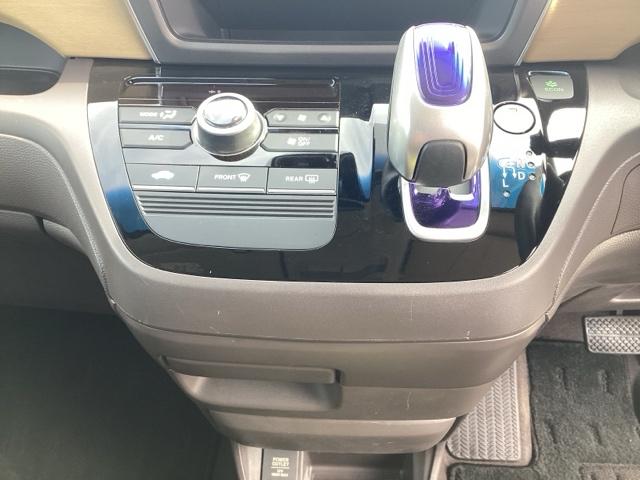 フリードハイブリッド ハイブリッド・Gホンダセンシング 軽減ブレーキ キーフリーシステム サイドカーテンエアバック ECON 後カメラ Aクルーズ 横滑防止 パワーウインドウ ETC付 両席エアバック エアバッグ パワステ(26枚目)