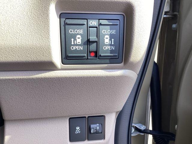 N-BOX N-BOXジョイ ターボ(2トーン)(27枚目)