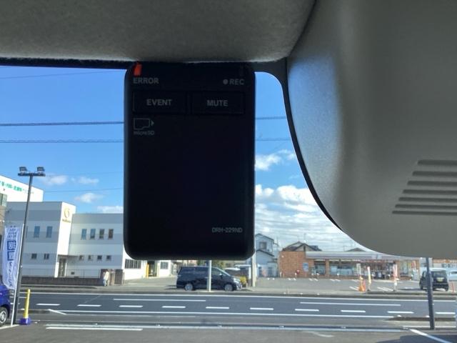 N-BOX ベースグレード 衝突軽減システム スマートキ- カーテンエアバック イモビライザー ECOモード 横滑り防止 オートクルーズ LEDヘッドライト キーフリー 地デジ パワーステアリング オートエアコン(25枚目)