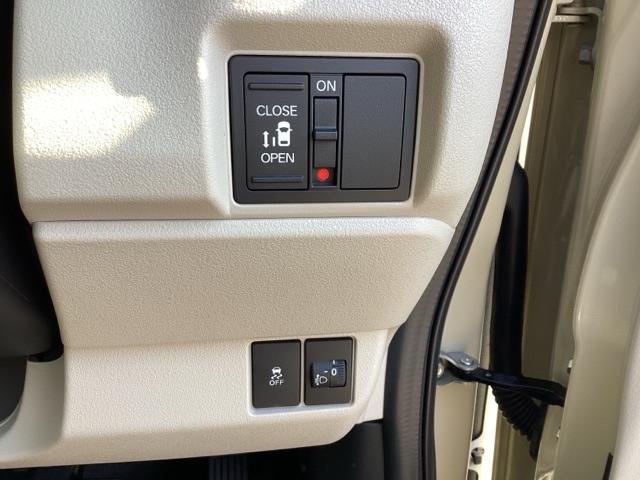 N-BOX ベースグレード 衝突軽減システム スマートキ- カーテンエアバック イモビライザー ECOモード 横滑り防止 オートクルーズ LEDヘッドライト キーフリー 地デジ パワーステアリング オートエアコン(27枚目)