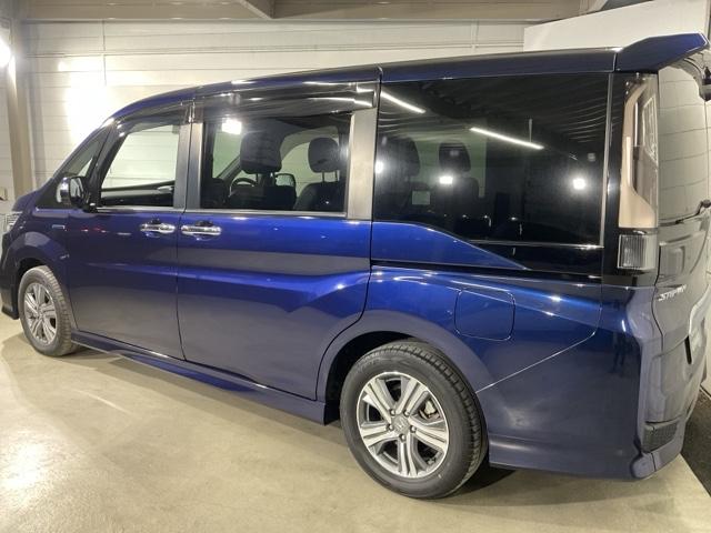 ステップワゴンスパーダ スパーダハイブリッドＧ・ＥＸホンダセンシング　フルオートエアコン　キーフリー　クリアランスソナー　Ｓヒーター　横滑防止　セキュリティアラーム　ＤＶＤ再生可　パワーウインドウ　エアバッグ　クルコン（5枚目）