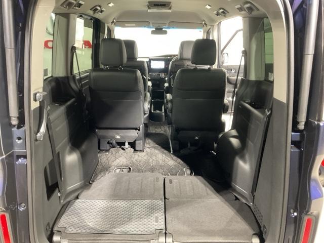 ステップワゴンスパーダ スパーダハイブリッドＧ・ＥＸホンダセンシング　フルオートエアコン　キーフリー　クリアランスソナー　Ｓヒーター　横滑防止　セキュリティアラーム　ＤＶＤ再生可　パワーウインドウ　エアバッグ　クルコン（20枚目）