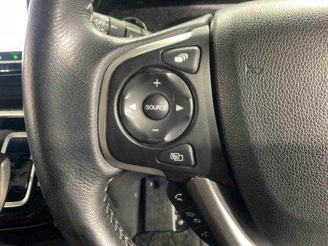 ステップワゴンスパーダ スパーダハイブリッドＧ・ＥＸホンダセンシング　フルオートエアコン　キーフリー　クリアランスソナー　Ｓヒーター　横滑防止　セキュリティアラーム　ＤＶＤ再生可　パワーウインドウ　エアバッグ　クルコン（33枚目）