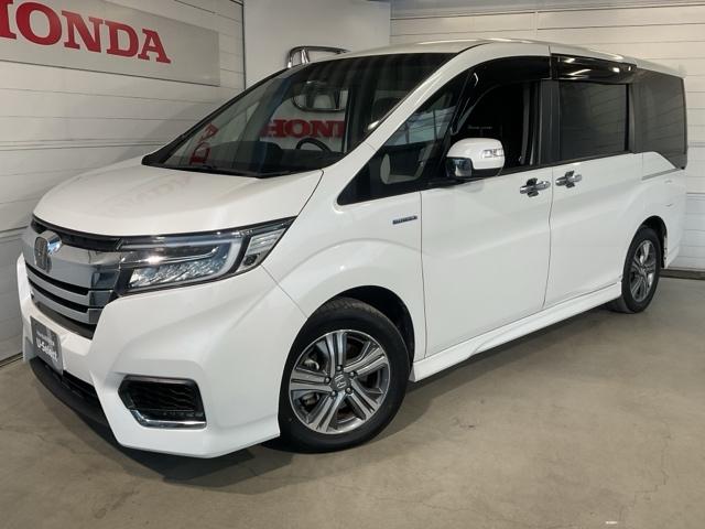 ステップワゴンスパーダ スパーダハイブリッドＧホンダセンシング　ＣＭＢＳ　リヤカメラ　スマキー　Ａストップ　ＥＳＣ　両側自動ドア　オートエアコン　禁煙　ＬＥＤヘッドライト　クルーズコントロール　地デジ　ＥＴＣ車載器（3枚目）