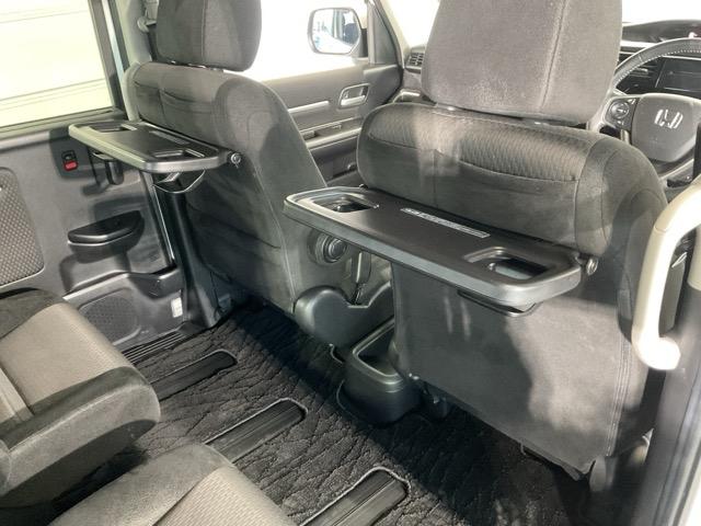 ステップワゴンスパーダ スパーダハイブリッドＧホンダセンシング　ＣＭＢＳ　リヤカメラ　スマキー　Ａストップ　ＥＳＣ　両側自動ドア　オートエアコン　禁煙　ＬＥＤヘッドライト　クルーズコントロール　地デジ　ＥＴＣ車載器（15枚目）