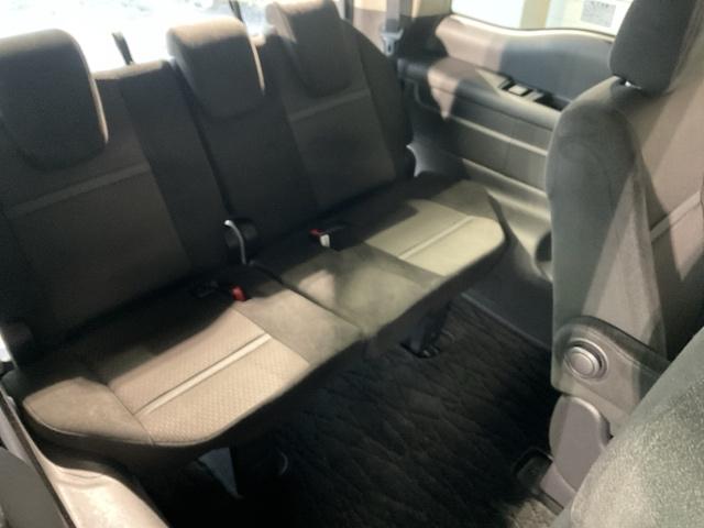 ステップワゴンスパーダ スパーダハイブリッドＧホンダセンシング　ＣＭＢＳ　リヤカメラ　スマキー　Ａストップ　ＥＳＣ　両側自動ドア　オートエアコン　禁煙　ＬＥＤヘッドライト　クルーズコントロール　地デジ　ＥＴＣ車載器（16枚目）