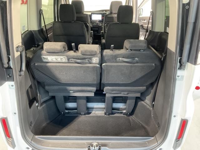 ステップワゴンスパーダ スパーダハイブリッドＧホンダセンシング　ＣＭＢＳ　リヤカメラ　スマキー　Ａストップ　ＥＳＣ　両側自動ドア　オートエアコン　禁煙　ＬＥＤヘッドライト　クルーズコントロール　地デジ　ＥＴＣ車載器（17枚目）