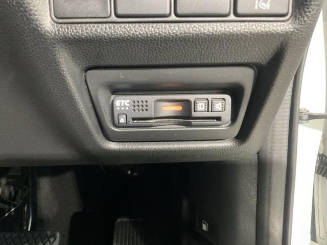 ステップワゴンスパーダ スパーダハイブリッドＧホンダセンシング　ＣＭＢＳ　リヤカメラ　スマキー　Ａストップ　ＥＳＣ　両側自動ドア　オートエアコン　禁煙　ＬＥＤヘッドライト　クルーズコントロール　地デジ　ＥＴＣ車載器（29枚目）