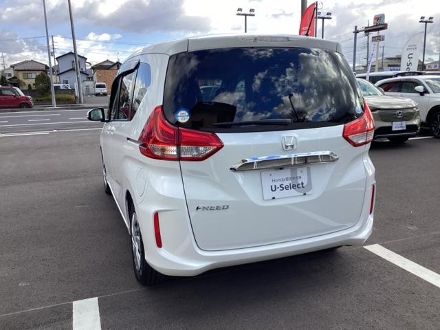 フリード G・ホンダセンシング Fセグ 追突被害軽減ブレーキ iストップ Wエアバッグ パワーウィンドウ アクティブクルーズコントロール スマートキ カラーバックモニター VSA エアコン セキュリティアラーム(9枚目)