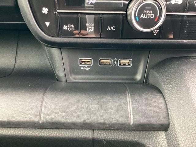 Ｎ－ＷＧＮカスタム Ｌ・ターボホンダセンシング　ブレーキサポート　盗難警報装置　横滑り防止機能　サイドエアバック　クルーズＣ　クリアランスソナ　ＬＥＤヘッド　シ－トヒ－タ－　リヤカメラ　タ－ボ　ＡＡＣ　Ａストップ　ＡＢＳ（31枚目）