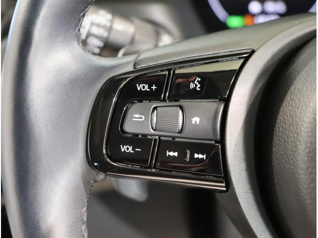 ヴェゼル ｅ：ＨＥＶＺ　衝突回避支援ブレーキ機能　スマキ　Ｐトランク　フルオートエアコン　Ｄレコ　エアバッグ　両席エアバック　Ｒカメ　パワーウィンドウ　ＬＥＤランプ　ソナー　クルーズＣ　ナビ＆ＴＶ　ＵＳＢ（32枚目）