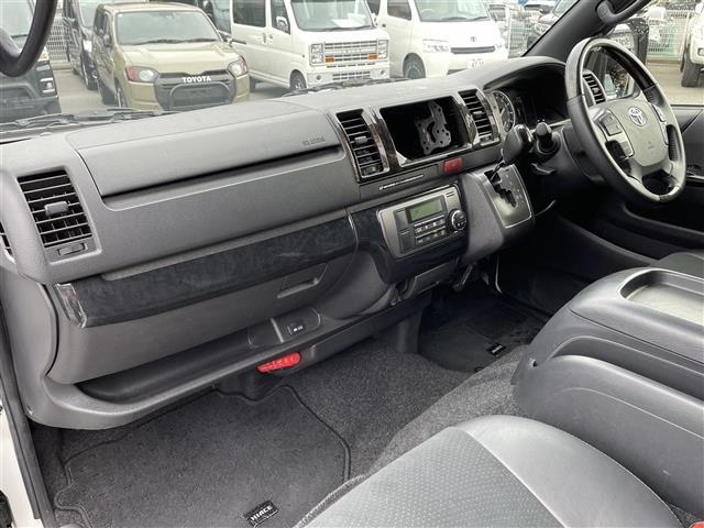 ハイエースバン スーパーＧＬ　ダーク　プライムＩＩ　４ＷＤ　モデリスタエアロ　両側パワースライドドア　ＥＴＣ　ハーフレザーシート　デジタルインナーミラー　ドライブレコーダー　１００Ｖ電源（33枚目）