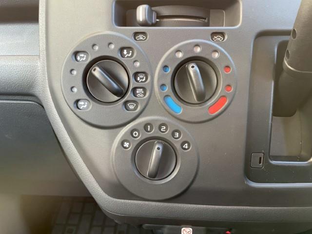 タウンエースバン ＧＬ　１４ＡＷ　エクストリームＪ　ＸＪ０７　マキシス　バックショット　エスペリア　リフトアップキット　ラムエース　フェイスチェンジキット　ＨＩＰＰＯＣＡＲリアウィンドウパネル　ＲＡＭ　ＡＣＥ　サイドデカール（5枚目）