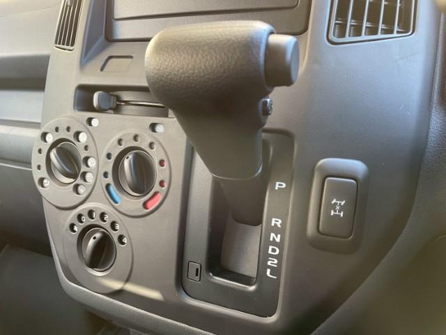 タウンエースバン ＧＬ　１４ＡＷ　エクストリームＪ　ＸＪ０７　マキシス　バックショット　エスペリア　リフトアップキット　ラムエース　フェイスチェンジキット　ＨＩＰＰＯＣＡＲリアウィンドウパネル　ＲＡＭ　ＡＣＥ　サイドデカール（8枚目）