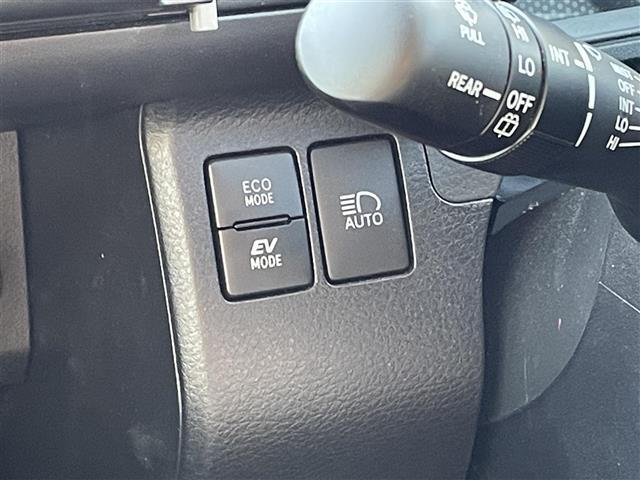 プロボックス ハイブリッドF 純正ナビ CD/DVD/Blutooth フルセグTV バックカメラ INNOベースキャリア ドライバー席シートヒーター 純正前方ドラレコ 100V電源 ETC 全席パワーウインドウ 純正マット(9枚目)