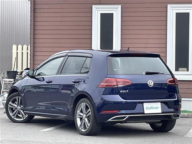 ゴルフ ＴＳＩハイライン　マイスター　黒革シート　純正ナビ　ＣＤ／ＤＶＤ／Ｂｌｕｔｏｏｔｈ　バックカメラ　エマージェンシーブレーキ　レーンキープアシスト　アダクティブクルーズコントロール　ブラインドスポットディテクション　Ｐアシスト（2枚目）