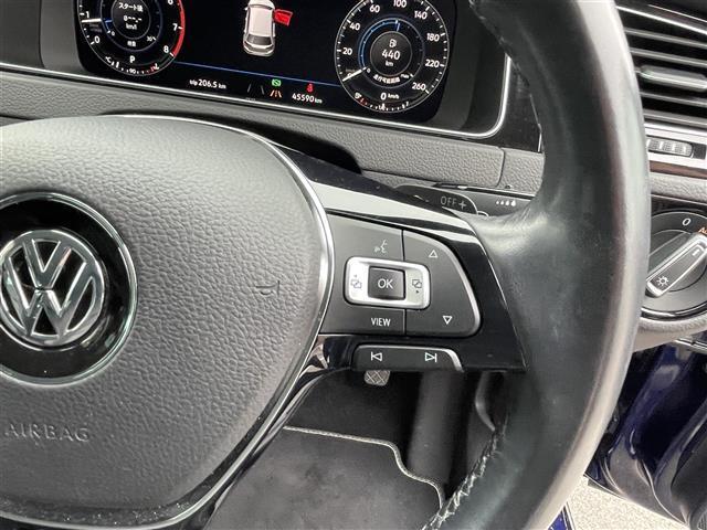 ゴルフ ＴＳＩハイライン　マイスター　黒革シート　純正ナビ　ＣＤ／ＤＶＤ／Ｂｌｕｔｏｏｔｈ　バックカメラ　エマージェンシーブレーキ　レーンキープアシスト　アダクティブクルーズコントロール　ブラインドスポットディテクション　Ｐアシスト（7枚目）