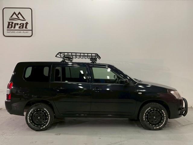 プロボックス ハイブリッドＦ　１４ＡＷ　パンドラ　デザートテック　ＬＣ８　トーヨー　オープンカントリーＲ／Ｔ　ヘッドライトカバー　テールカバー　Ｂｒａｔオリジナルブルバー　リフトアップキット　ルーフラック　ＬＥＤヘッドライト（27枚目）