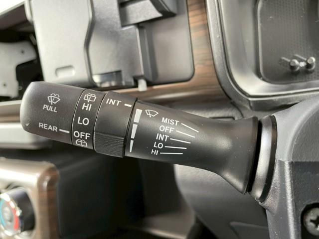 プロボックス Ｆ　デイトナスタイルホイールキャップ　Ｂｒａｔオリジナルリフトアップキット　ステルス　フロントグリル　ＴＯＹＯＴＡエンブレム　ヘッドライトカバー　テールランプカバー　Ｂｒａｔオリジナルシートカバー（5枚目）