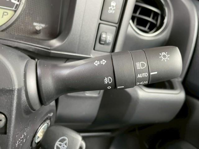 プロボックス Ｆ　デイトナスタイルホイールキャップ　Ｂｒａｔオリジナルリフトアップキット　ステルス　フロントグリル　ＴＯＹＯＴＡエンブレム　ヘッドライトカバー　テールランプカバー　Ｂｒａｔオリジナルシートカバー（6枚目）