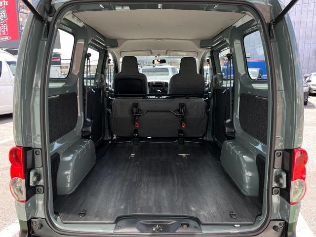 ＮＶ２００バネットバン ＶＸ　全塗装／グリジオメディオ　エクストリームＪ　ＸＪ０７新品アルミ　グリップマックスマッドレイジＭ／Ｔ新品タイヤ　マットブラック塗装　ルーフラック　ＩＮＮＯベースキャリア　コンビステアリング　ＥＴＣ（15枚目）