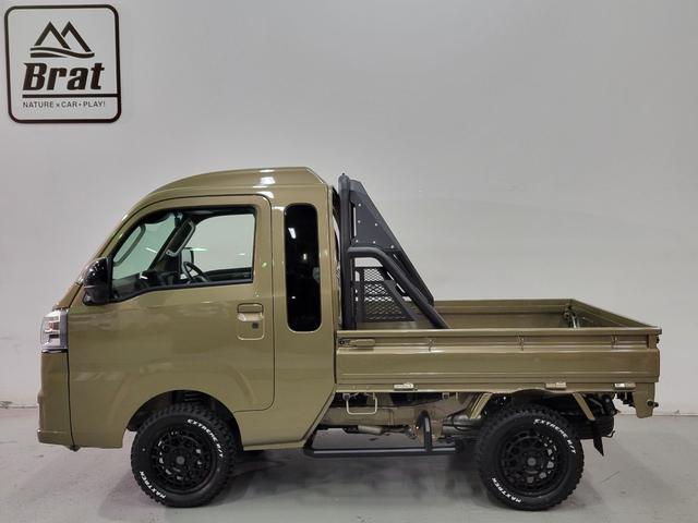 ハイゼットトラック ジャンボエクストラ　４ＷＤ　オートマ車　ランクル３００フェイス／シュピーゲル　１．５インチリフトアップ　サイドガードバー／ロールバー　新品アルミ新品タイヤ　塗分けブラックアウト　衝突被害軽減ブレーキ　届出済み未使用車（14枚目）