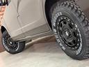 ＧＸ　４ＷＤ　約１インチリフトアップ　ブルバー　エクストリームＪ　ＸＪ０７新品アルミホイール　マキシスバックショット新品タイヤ　アルミ製ルーフラック　木目調ガングリップステアリング　ＮＩＳＳＡＮエンブレム（60枚目）